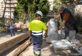 Desmontado de la plaza del Lago el busto del Comandante Villamartín para su restauración