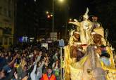 La Cabalgata de Reyes Magos ms multitudinaria recorre las calles de Cartagena 