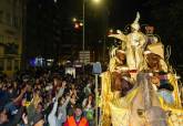 La Cabalgata de Reyes Magos ms multitudinaria recorre las calles de Cartagena 