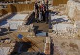 Una calzada y una casa romana se suman a la zona visitable del Barrio del Foro Romano
