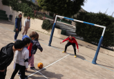 Actividad con escolares y el Jimbee CT Ftbol Sala