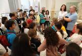 Visita de alumnos de Primaria de Canarias, Lugo y Badajoz al Palacio Consistorial