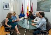 Reunin de la alcaldesa, Noelia Arroyo, con la presidenta de COEC, Ana Correa