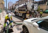 Limpieza de imbornales en Barrio de Isaac Peral por Hidrogea.