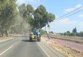 Limpeza de carretera entre Santa Ana y Miranda.