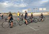Escuela de Ciclismo Cartagena Ciudad de Tesoros del Club Ciclista de Los Dolores en el circuito de velocidad.