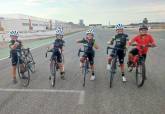 Escuela de Ciclismo Cartagena Ciudad de Tesoros del Club Ciclista de Los Dolores en el circuito de velocidad.
