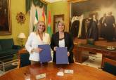 La alcaldesa de Cartagena y la de Granada firman un convenio cultural para el intercambio de artistas y creadores