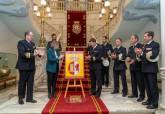Entrega de llaves de Cartagena y reproduccin de la bandera de combate del submarino Isaac Peral a la dotacin del S81.