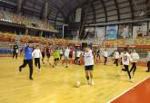 Los centros interculturales visitan al equipo de fútbol sala Jimbee Cartagena