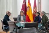 Reunión de la alcladesa con los investigadores de la Autónoma de Madrid