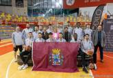 Visita de la alcaldesa a los jugadores del Ceb antes de la Final de Copa de la Liga LEB Plata que se disputa en Zamora