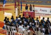 La alcaldesa entrega las becas a deportistas de alto inters municipal en el Palacio de Deportes