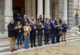 Minuto de Silencio a las puertas del Palacio Consistorial, por los fallecidos en le incendio de Valencia