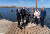 Retirada de biomasa en Estrella de Mar, junto a club nutico de Los Urrutias.
