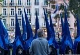 Los marrajos entonan su última Salve en la procesión de la Vera Cruz