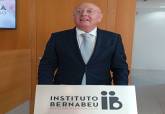 El Ayuntamiento reconoce la labor del Instituto Bernabeu en su veinte aos de fomento de la natalidad en Cartagena