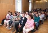 Reunin con las artes escnicas.