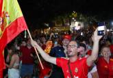 Cartagena vibra con la pantalla gigante instalada por el Ayuntamiento para ver la victoria de España en la Eurocopa
