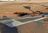 Rotura de una tubera de agua la MCT entre Sebastin Feringn y la Avenida del Cantn