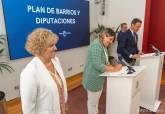Firma Plan de Barrios y Diputaciones. 