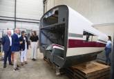 Visita de la alcaldesa, Noelia Arroyo, a la empresa Herjimar en el Polgono de Los Camachos