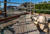Trabajos de limpieza y consolidacin del monumento de Cristbal Coln en la Muralla de Carlos III