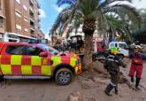 Bomberos, Polica Local y Proteccin Civil en las inundaciones de Valencia trabajando en localidades como Torrent y Paiporta.