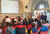 Visita de alumnos del IES San Isidoro de Los Dolores al Archivo Municipal
