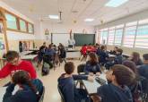 El Programa ADE de la Concejala de Deportes y la Federacin de Domin de la Regin de Murcia contina con el acercamiento del juego del domin a los centros educativos