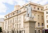 La estatua de Cristbal Coln vuelve a divisar el puerto de Cartagena