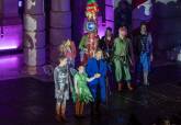 Iluminacin de la Navidad en Cartagena con espectculo areo de Peter Pan