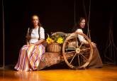 Yampa Teatro presentar en Cartagena Mujer tenas que ser