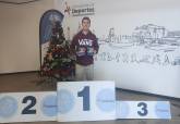 Los ganadores de la San Silvestre recogen sus trofeos