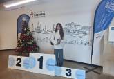 Los ganadores de la San Silvestre recogen sus trofeos