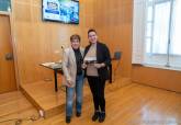 Los ganadores del concurso por comprar en los mercadillos de Cartagena reciben sus premios
