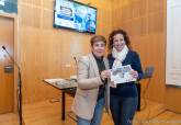Los ganadores del concurso por comprar en los mercadillos de Cartagena reciben sus premios