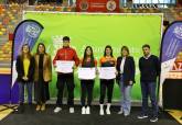 Entrega de becas deportistas de alto inters municipal.
