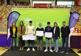 Entrega de becas deportistas de alto inters municipal.
