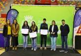 Entrega de becas deportistas de alto inters municipal.