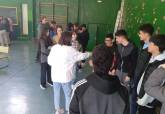 Alumnos del IES Isaac Peral e ISEN aprenden seguridad como 'Futuros Conductores' con la ESPAC