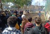 El caliche, un juego popular de Cartagena que se 'arrima' a los institutos
