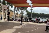 Jornada de baloncesto en Salesianos con jugadores del Odilo CB Cartagena con el programa ADE