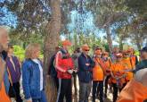 Actividad de senderismo y plantacin de rboles organizada por la Delegacin de Mayores del Ayuntamiento