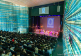 Encuentro de los finalistas del Premio Mandarache 2025 con alumnos de Cartagena
