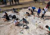 Alumnos del IES El Boho excavan en la calzada romana frente a la Milagrosa con ArqueoBoho