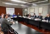 La alcaldesa Noelia Arroyo preside, junto al director del INFO, Joaqun Gmez, una reunin en la que se presentar una nueva lnea para el refuerzo de Caetra.