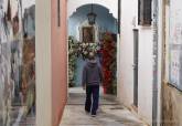 El Callejón de la Soledad luce una ornamentación floral especial con motivo de la Semana Santa
