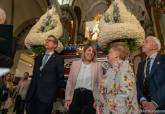 La Alcaldesa entrega a la Piedad la toalla conmemorativa de su Centenario