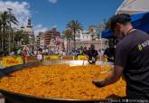 Falleros disparan en Cartagena una masclet de rcord en recuerdo a las vctimas de la dana de Valencia